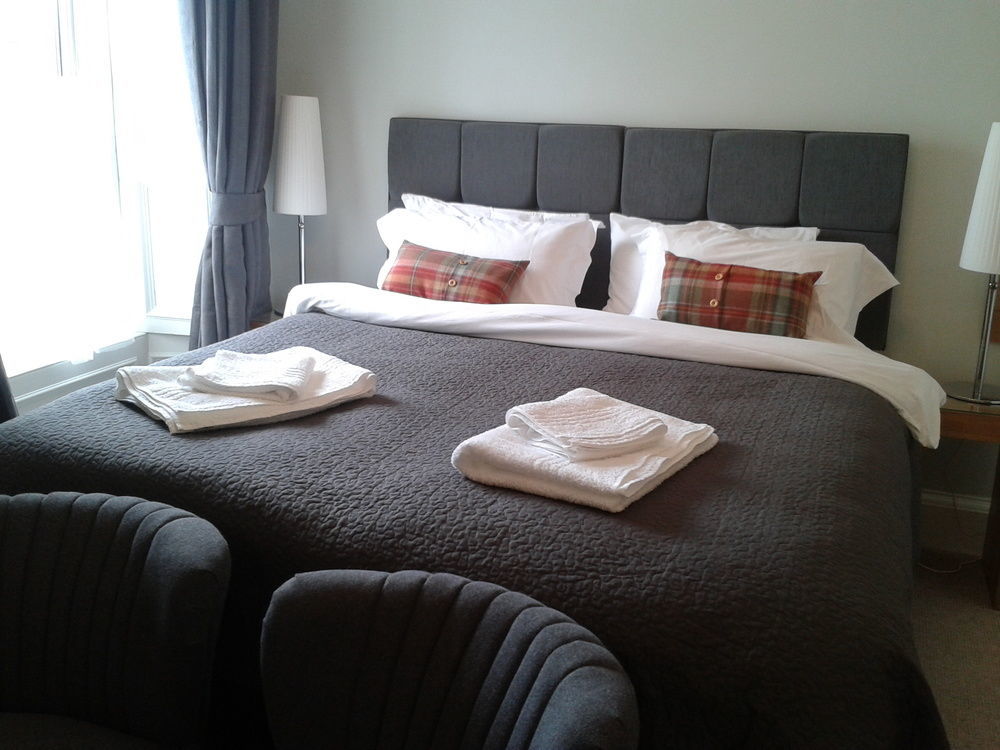 Middleton House Bed And Breakfast 오치터라더 외부 사진
