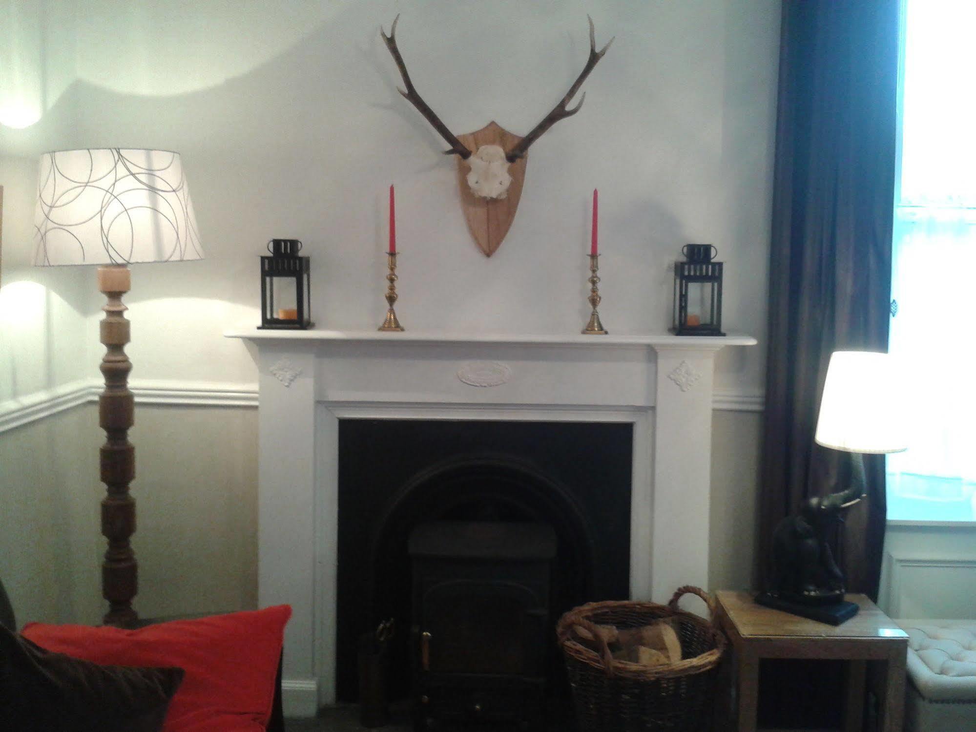 Middleton House Bed And Breakfast 오치터라더 외부 사진