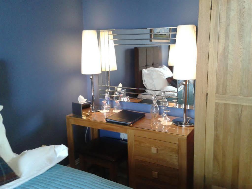 Middleton House Bed And Breakfast 오치터라더 외부 사진